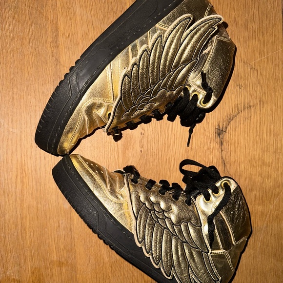 Jeremy Scott vintage Rare gold Addidas size 8.5 - Picture 2 of 5